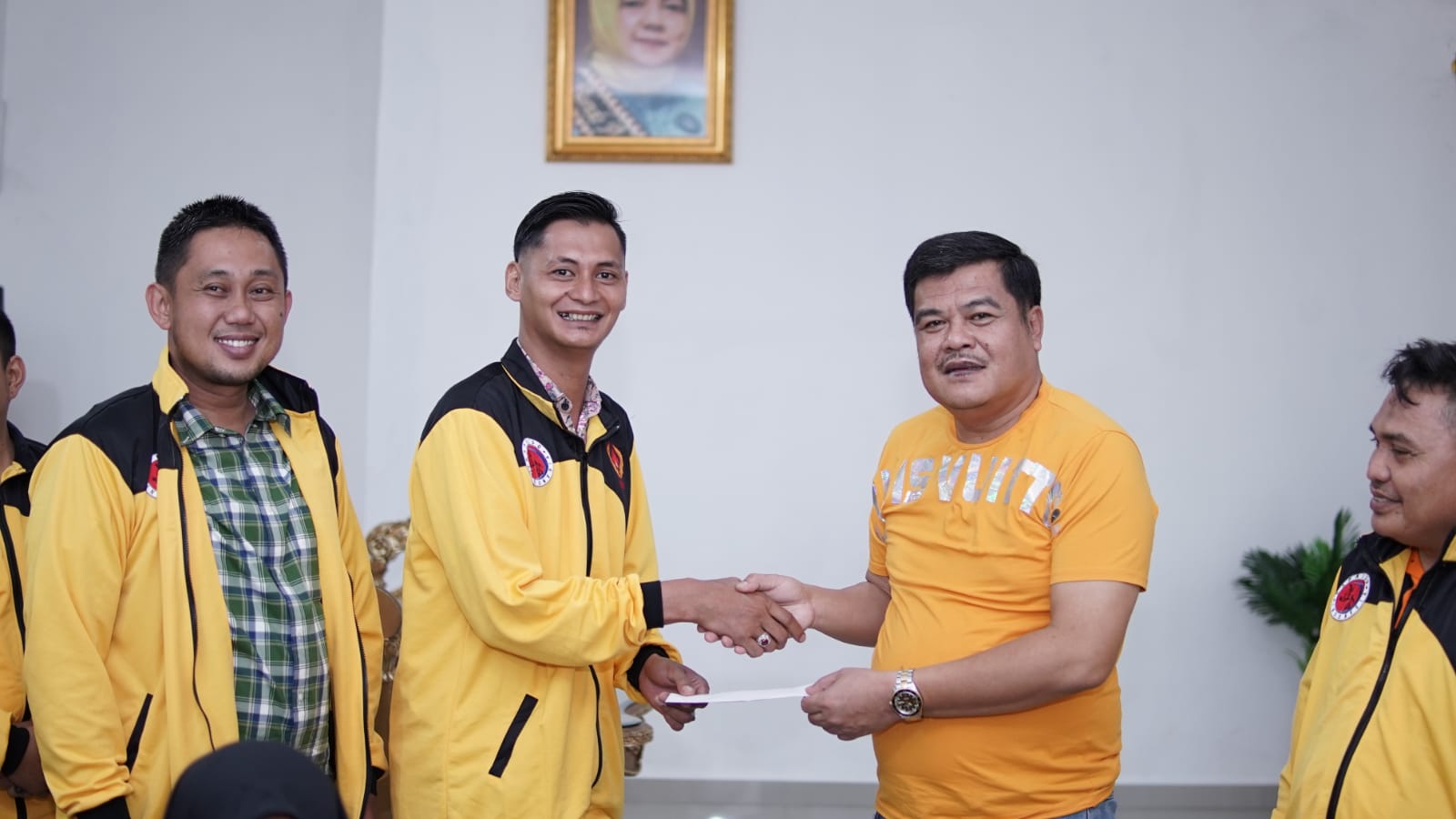 Read more about the article Bupati Musa  Terima Audiensi dari Altet Hapkido Lampung Tengah