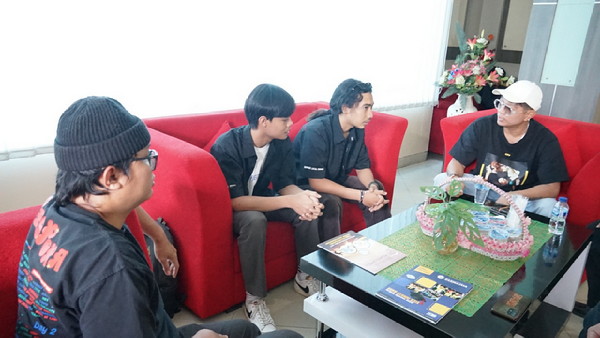 You are currently viewing Miliki Karya Sendiri, Andika Kangen Band Ajak UKMBS Musik IIB Darmajaya Rekaman*