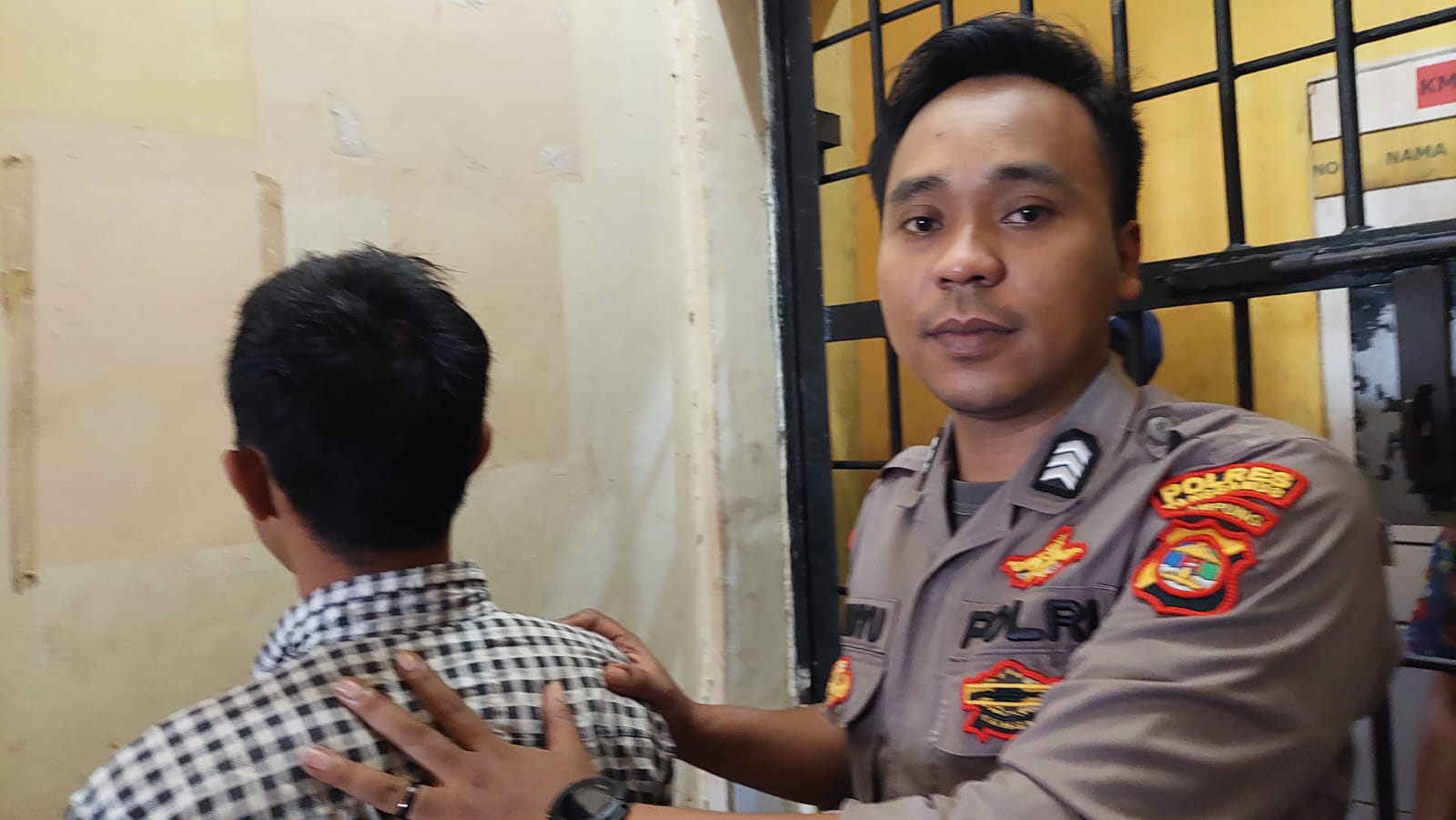 Read more about the article Pelaku Penganiayaan di Pematang Sawa Serahkan Diri ke Polres Tanggamus