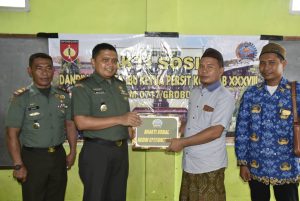 Read more about the article Kodim Grobogan Gelar Baksos di Ponpes Al-Ishlah 2 Pulokulon