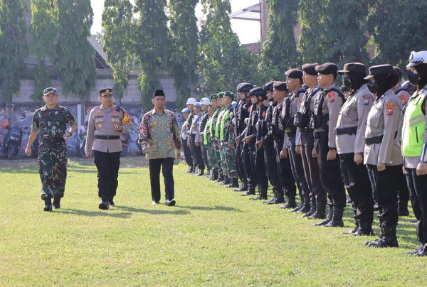 You are currently viewing Hadiri Apel Gelar Pasukan Lilin Semeru 2023, Dandim Madiun: Kami Siap Bersinergi Amankan Nataru