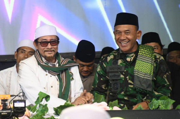 You are currently viewing Danrem 081/DSJ Gerilya Bawa Pesan Pemilu Damai