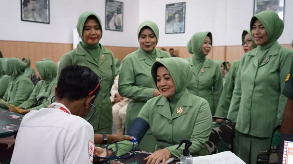 Read more about the article Pesan untuk Persit KCK Koorcab Rem 081 : Jadilah Kartini-Kartini yang Menginspirasi