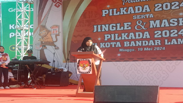 You are currently viewing Bunda Eva  Hadiri Peluncuran Jingle & Maskot Pilkada 2024