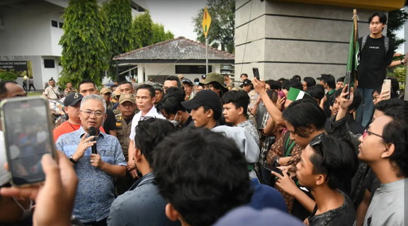 Read more about the article DPRD Lampung Responsif Terhadap Aspirasi Mahasiswa dalam Aksi Damai HMI