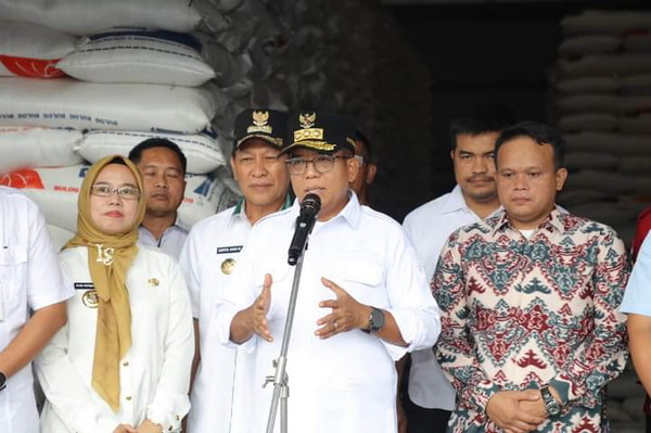 Read more about the article Gudang Bulog Tulang Bawang Dijamin Penuh Hingga Akhir Tahun