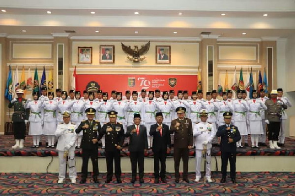 You are currently viewing Gubernur Lampung Resmi Kukuhkan Paskibraka Lampung 2024