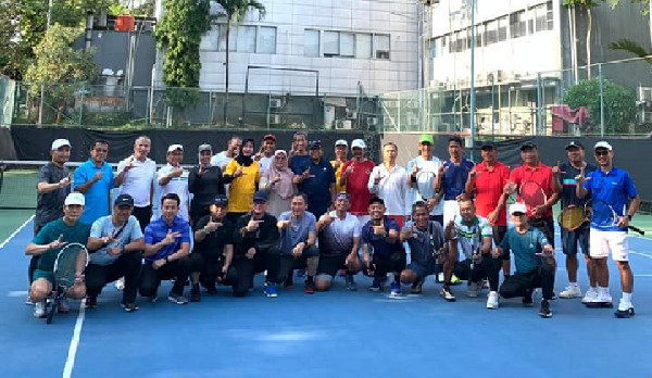 You are currently viewing Lampung-Kemenpora Eratkan Silaturahmi Lewat Tenis Bersama