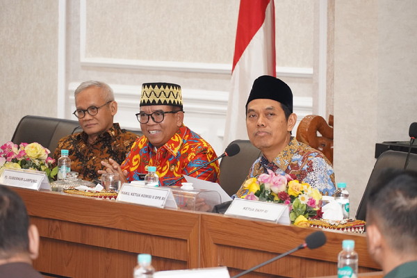 Read more about the article Pj Gubernur Lampung Terima Kunjungan Komisi II DPR RI
