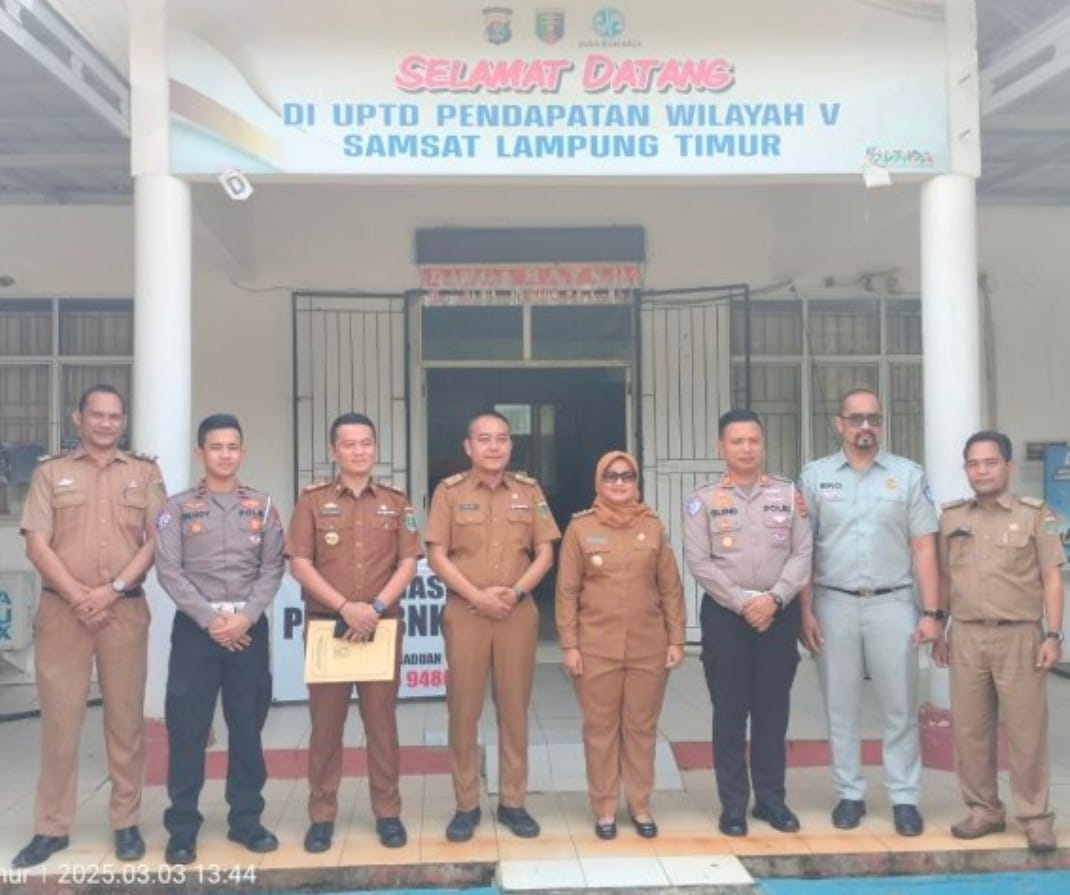 Read more about the article Bupati Lampung Timur Sidak,Pastikan Samsat Beri Pelayanan Terbaik
