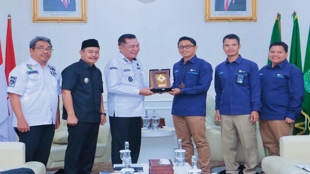 You are currently viewing Bupati Toha Tegaskan Pelayanan Listrik di Muba Wajib Maksimal