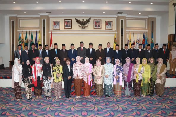 Read more about the article Meski Diguyur Hujan, Semangat Kartini Warnai Peringatan Hari Kartini Tingkat Provinsi Lampung