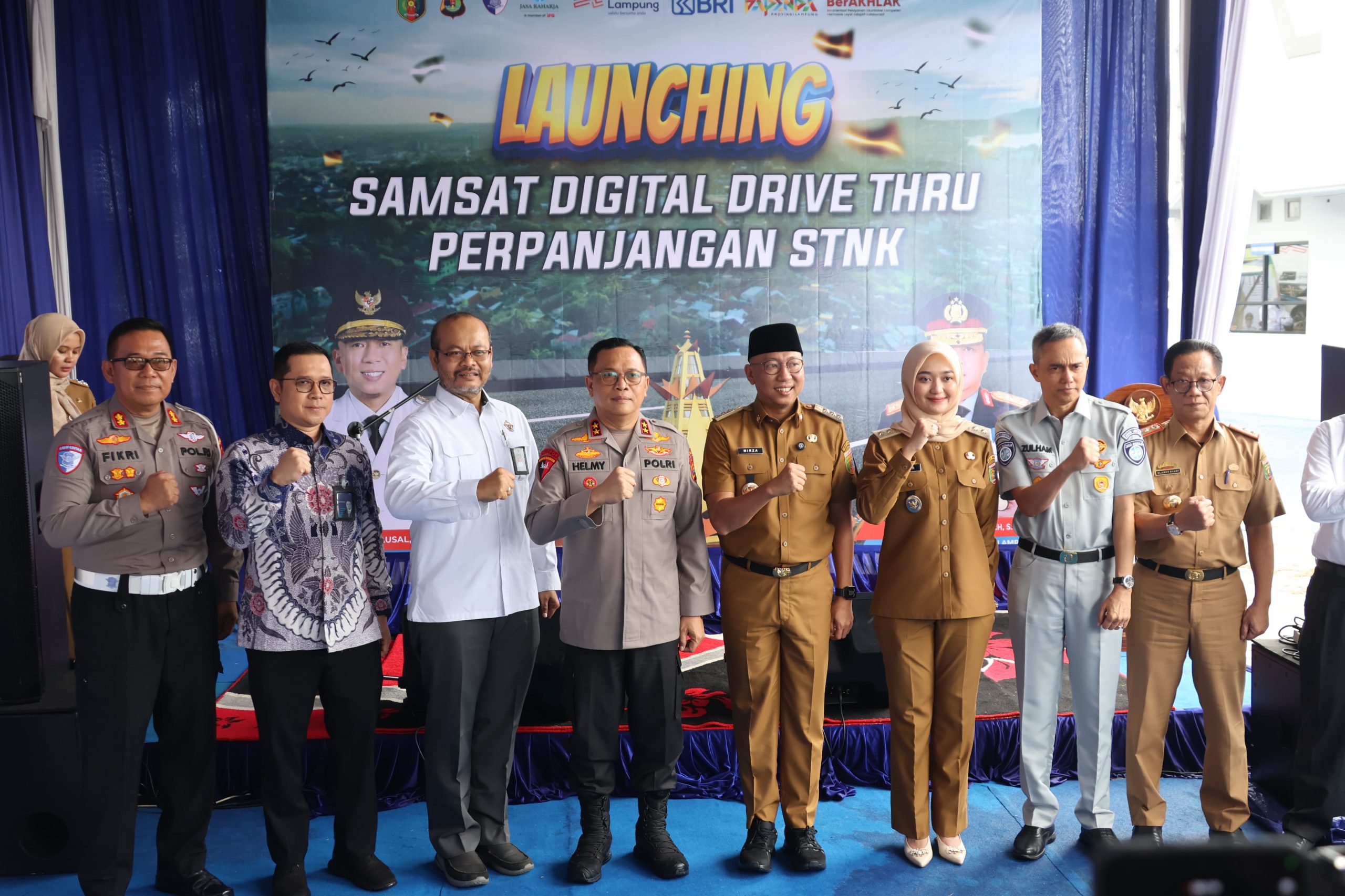 Read more about the article Samsat Digital Drive Thru Diluncurkan, Pelayanan Tanpa Drama