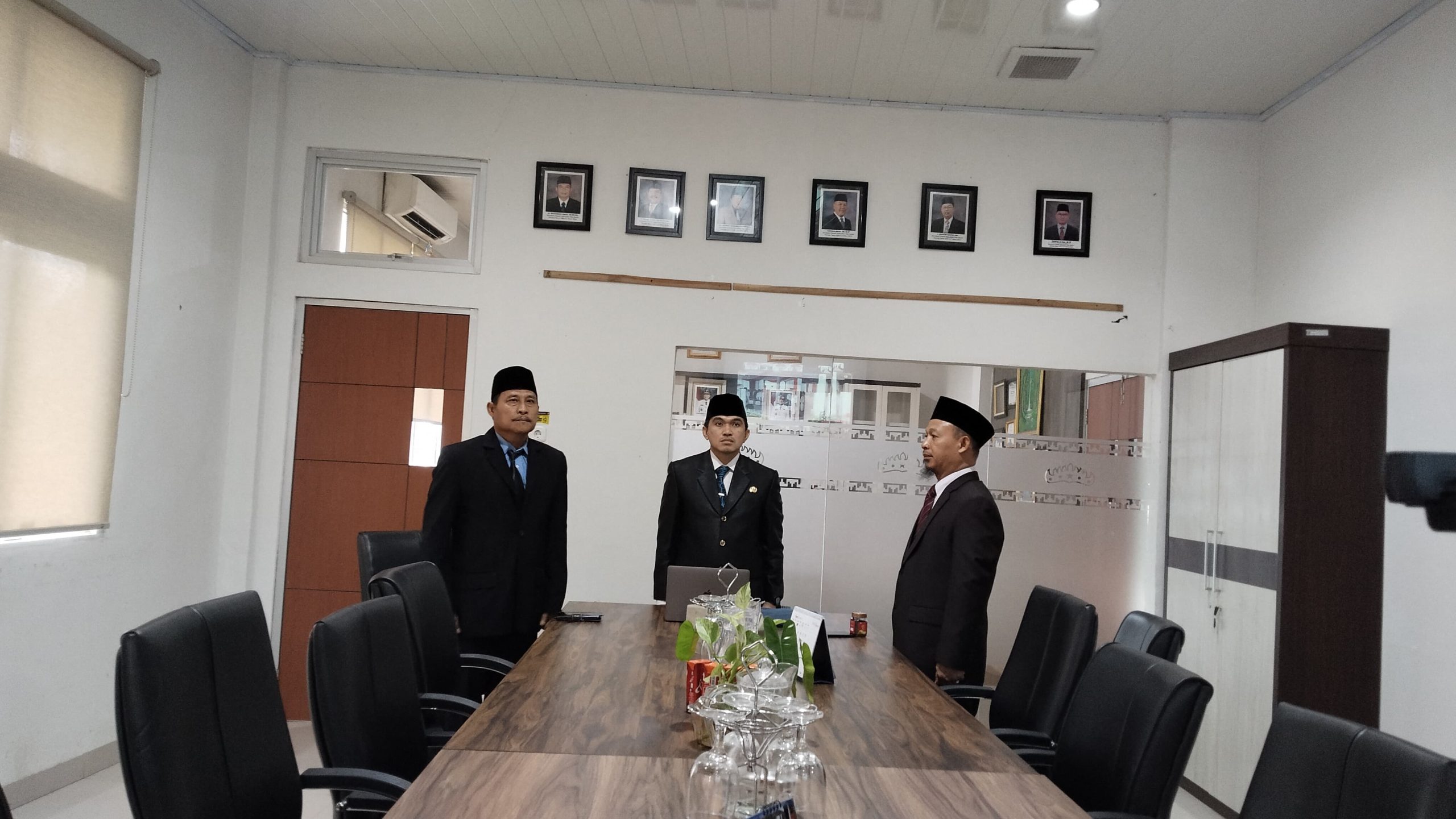Read more about the article Pj Sekda Arie Anthony Hadiri Upacara Peringatan Otonomi Daerah XXIX Tahun 2025