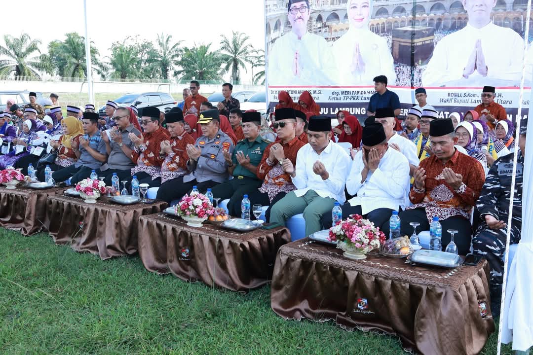 You are currently viewing Pemkab Lampung Utara Lepas Keberangkatan 47 Jamaah Haji Kloter 2 2025