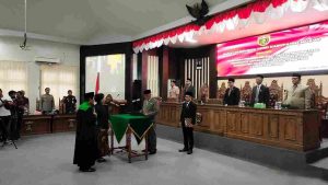 Read more about the article DPRD Ngawi Gelar Paripurna Pelantikan PAW Fraksi PDI Perjuangan