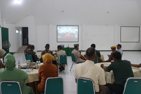 Read more about the article Kodim dan KBT TNI Tulungagung Ikuti Komsos Bersama Mabesad