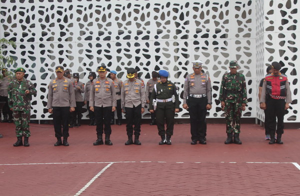 Read more about the article TNI-Polri Trenggalek Siaga Amankan Pengesahan Warga PSHT