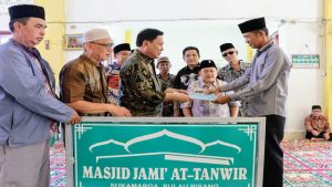Read more about the article Wabup Pesibar Hadiri Anjau Silau Keluarga Kartadilaga dan Peresmian Masjid Jami’ At-Tanwir