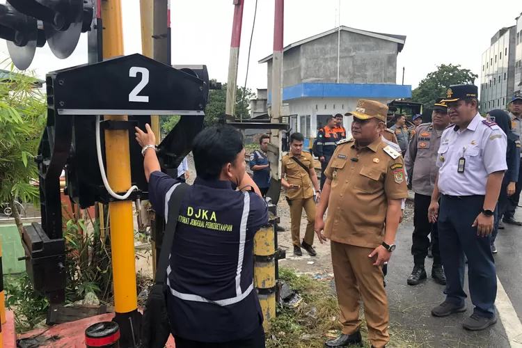 You are currently viewing Wabup Asahan Resmikan 3 JPL di Perlintasan Kota Kisaran dan Air Batu