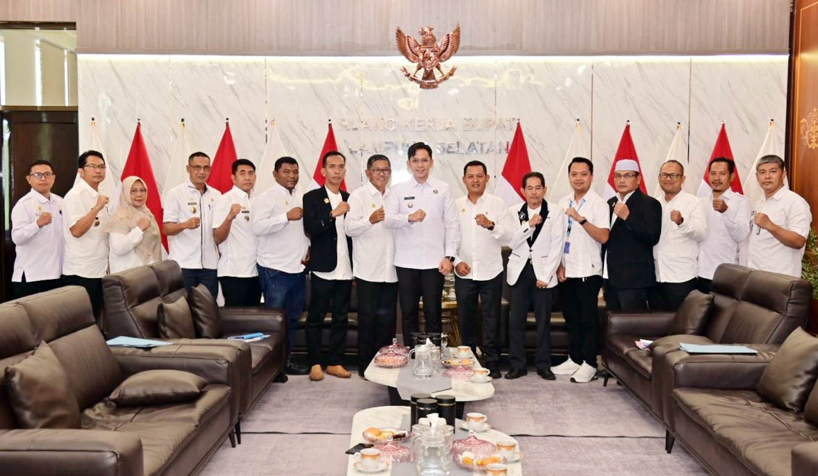 Read more about the article 256 Koperasi Desa Siap Digenjot! Langkah Bupati Egi & DEKOPIN Kurangi Pengangguran