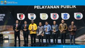 Read more about the article Bupati Egi Terima Penghargaan dari INews TV