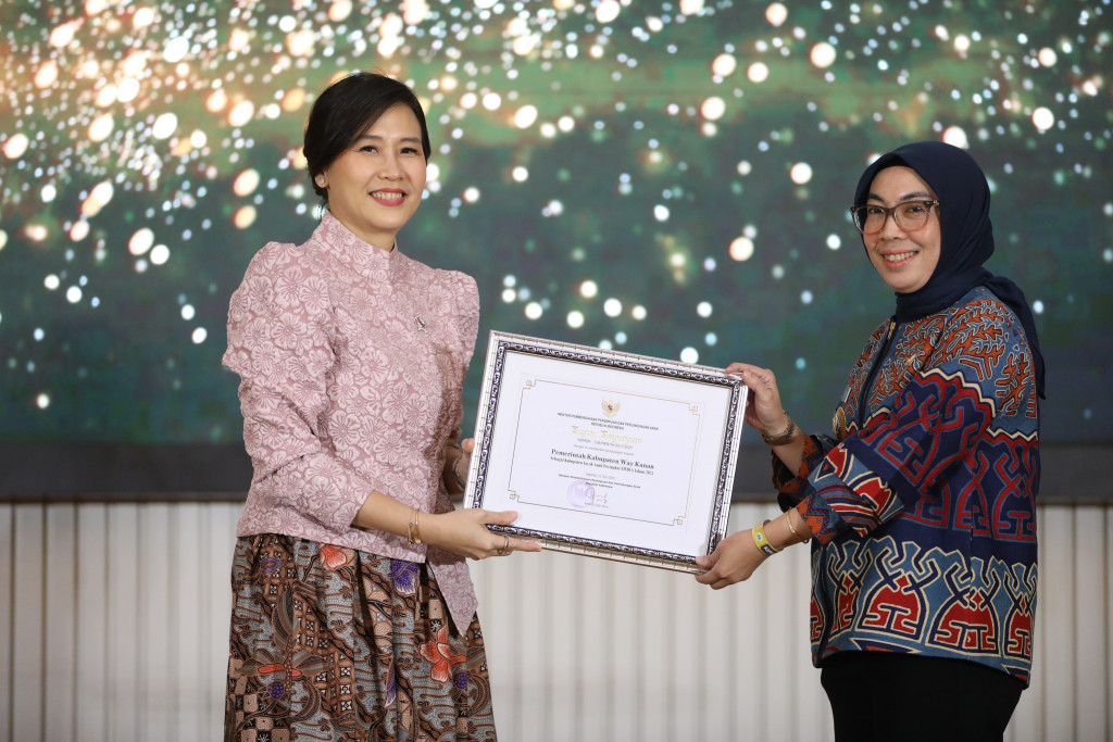 You are currently viewing Kelima Kalinya Way Kanan Raih Penghargaan Kabupaten Layak Anak Tahun 2025