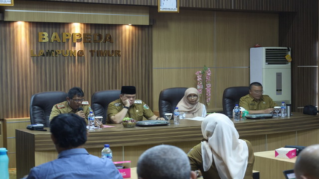 Read more about the article Wabup Lamtim Gelar Rakor Penanganan Interaksi Gajah dengan Warga