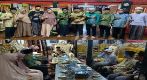 Read more about the article Bupati Tanggamus Lepas Jamaah Umroh Pemenang Tanggamus Color Run 2025