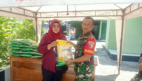 Read more about the article Koramil 0803-15/Kartoharjo Gelar Gerakan Pangan Murah, Salurkan 125 Paket Beras SPHP Tahun 2025