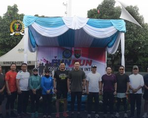 Read more about the article Semangat di Pagi Hari: Sekretaris DPRD Lampung Lari Bersama AHY di Bandar Lampung