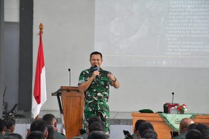 Read more about the article Berikan Jam Komandan Perdana, Letkol Arh Farauk Saputra Ajak Anggota Kerja Maksimal dan Ikhlas