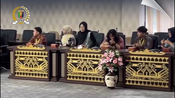 Read more about the article Anggota Komisi V DPRD Lampung Fasilitasi Kunjungan Sekolah Politik Lampung