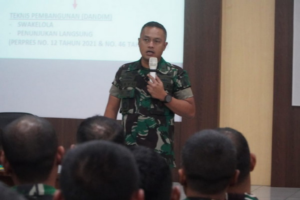 Read more about the article Dandim 0803/Madiun Tekankan Profesionalisme dan Dedikasi Babinsa