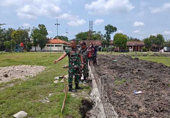 Read more about the article Dandim 0803/Madiun Tinjau Progres Pembangunan Koperasi Desa Merah Putih