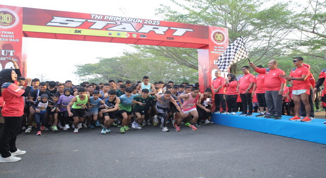 Read more about the article Ribuan Peserta Meriahkan TNI PRIMA RUN