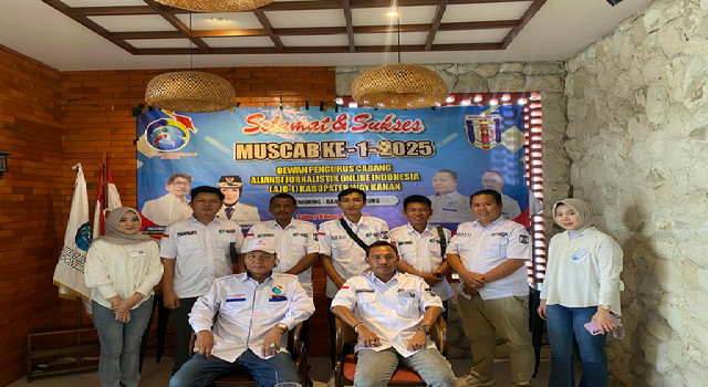 Read more about the article Muscab DPC AJOI Way Kanan,secara aklamasi menunjuk kembal.Dewan Azhari .SH Selaku ketua