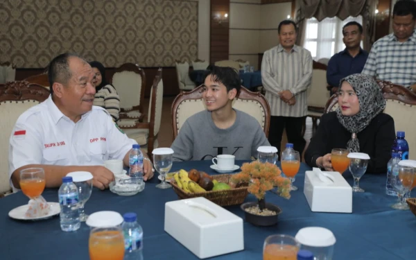 Read more about the article Bupati Asahan Sambut Kepulangan Arbil D’Academy 7, Putra Daerah Berprestasi Nasional