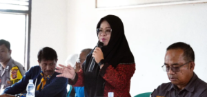 Read more about the article Mesuji Gelar Pasar Murah, Bupati Elfianah Tinjau Langsung