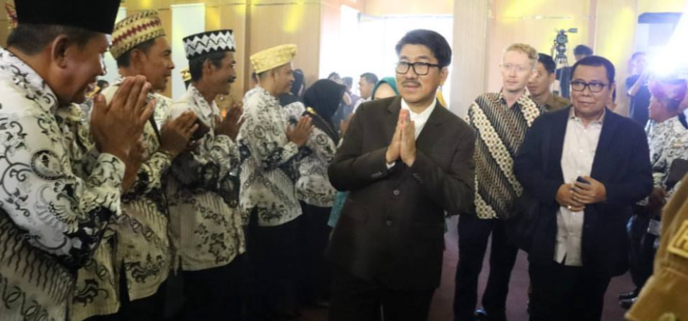 Read more about the article Bupati Hamartoni Hadiri Lampung Utara Great Teacher 2025