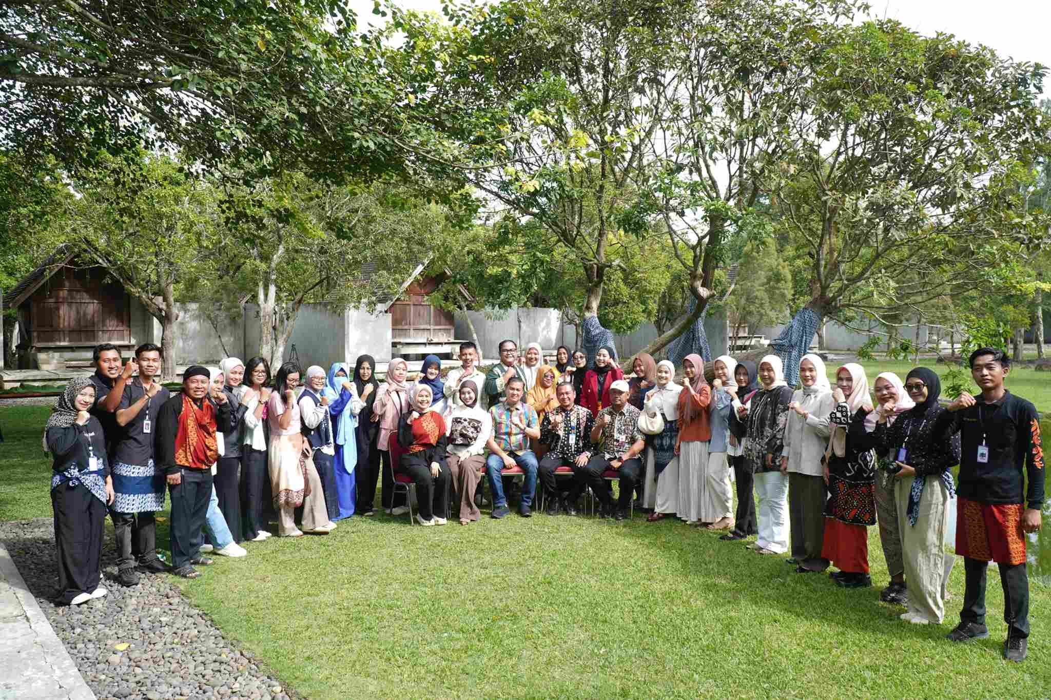 Read more about the article Pemkab Tubaba Ajak Generasi Muda Lestarikan Budaya Lewat Workshop Batik