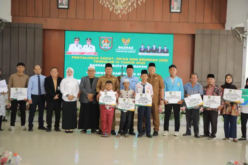 Read more about the article Pemkab Asahan bersama BAZNAS Salurkan ZIS Triwulan IV Tahun 2025