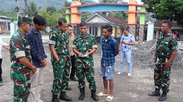 You are currently viewing Pastikan Berjalan Sesuai Target, Dandim 0807 Tinjau KDKMP Bantengan dan Tanggulwelahan