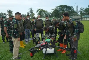 Read more about the article Bupati Asahan Uji Terbang Drone Pertanian Dukung Modernisasi