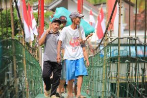 Read more about the article Jembatan Gantung Prigi Rampung, Mobilitas Warga Watulimo Kian Lancar