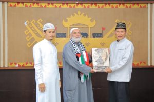 Read more about the article Safari Dakwah Ulama Palestina di Tulang Bawang, Silaturahmi dan Perkuat Persaudaraan