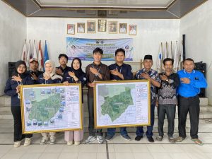 Read more about the article Mahasiswa KKN Tematik 47 ITERA Serahkan Hasil Pemetaan Desa Purwodadi