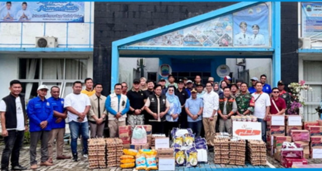 You are currently viewing Korban Banjir di Empat Kecamatan Terima Bantuan Sembako dari Pemkab Lampung Selatan dan 10 Perusahaan