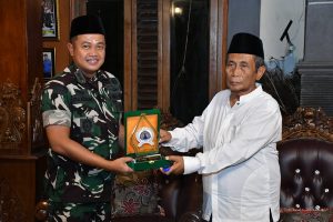 Read more about the article Pererat Silaturahmi, Dandim Ponorogo Kunjungi Pondok Pesantren Al-Iman