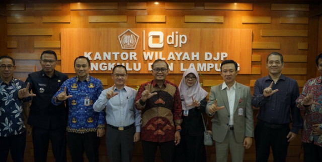 You are currently viewing Optimalkan Penerimaan Pajak,DJP dan Pemprov Lampung Selaraskan Data